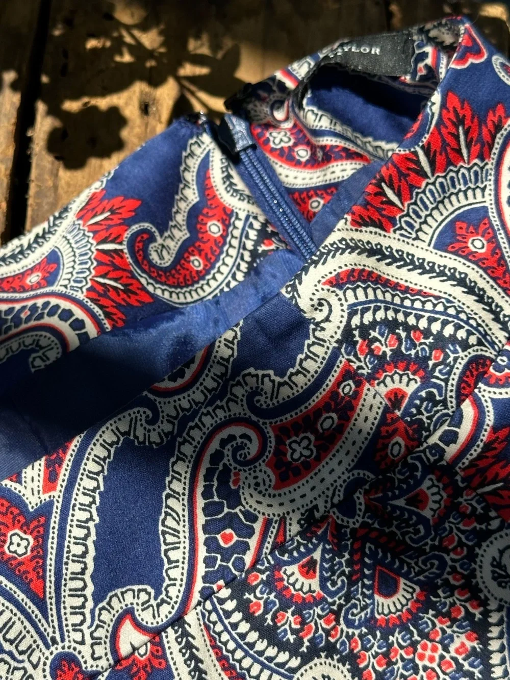 Ann Taylor Paisley Lined Skirt Navy Red Ivory Back Zip